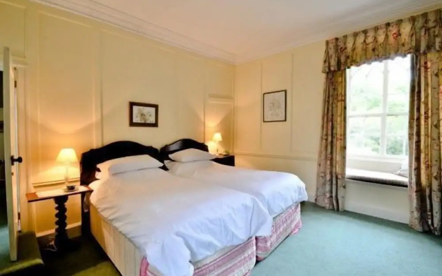 Trereife House