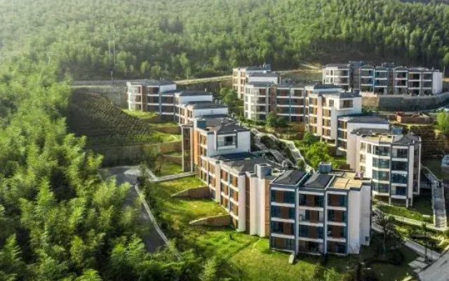 Anji Mujing Light Luxury Holiday Apartment