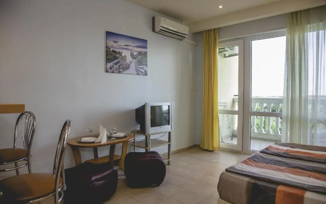 Private Studio in Planet Hotel, Sunny Beach Center