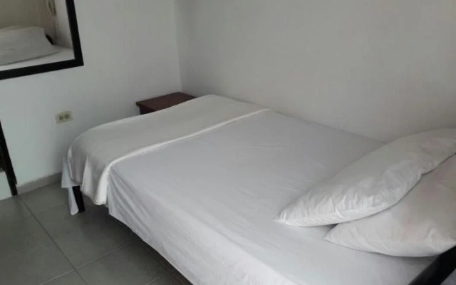 Hotel 999