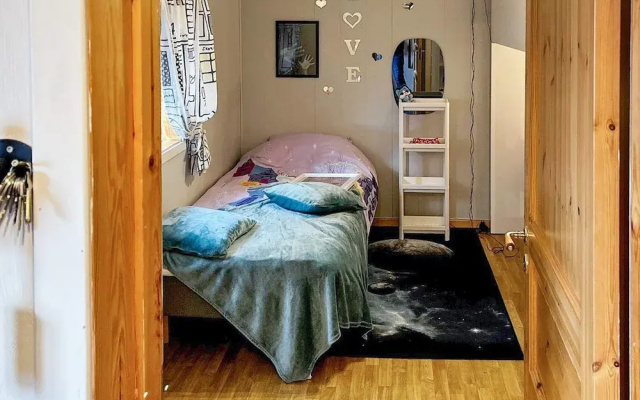 4 Person Holiday Home in Skulestadmo