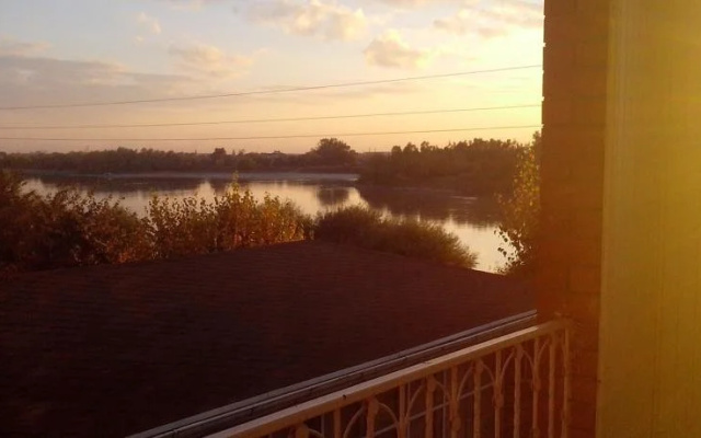 Guest House On Beregovaya 64