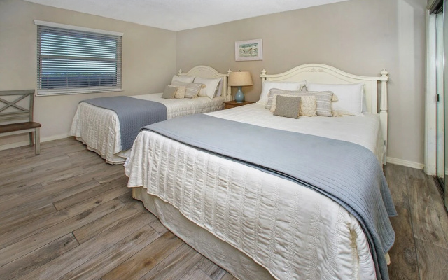 GulfSide 1003 by RedAwning