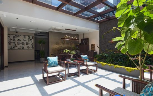 Floral Hotel·Yunxiju Viewing Hotel (Datong Ancient City Store)