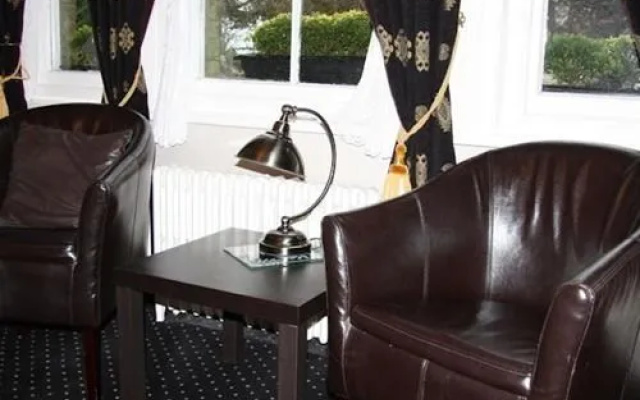 Wood Lodge Hotel