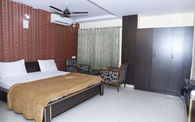 Hotel Maruthi Residency Inn & Restaurant