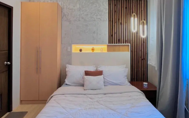 Room-simple, Modern & Cozy Condo in Lafa