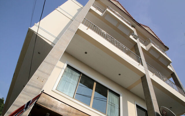 Green Mango Guesthouse - Hostel вид на фасад