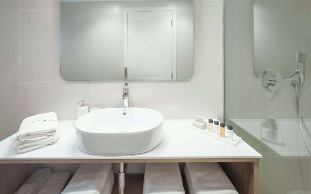 ASTIKON Xenofontos Suites