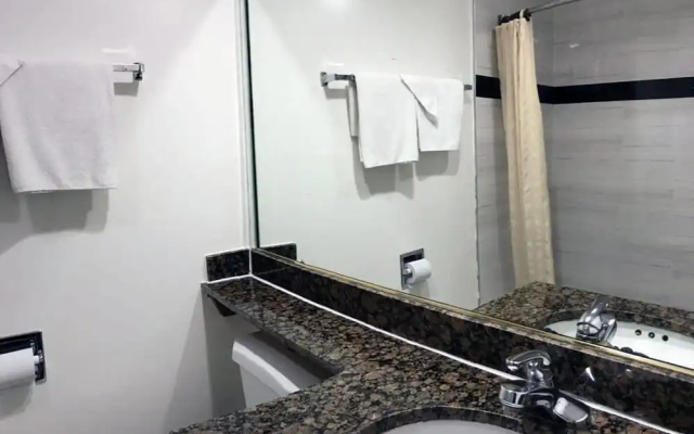 Starlight Inn Canoga Park