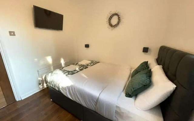 Hyde Park Apartments