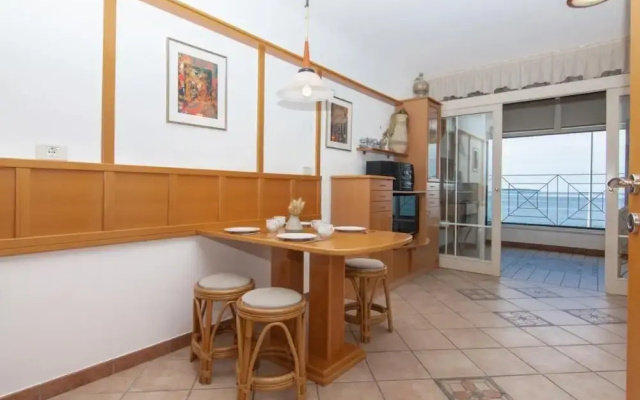 Sunny Beach Apartment