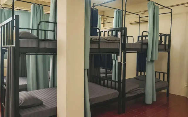 Indian Bites Hostel