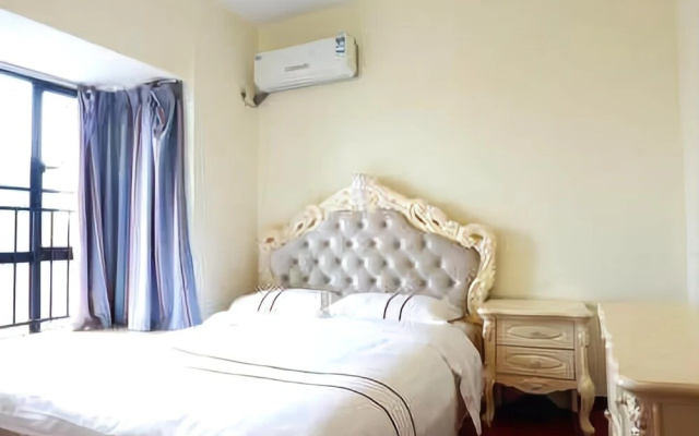 Lvxing Theme Apartment