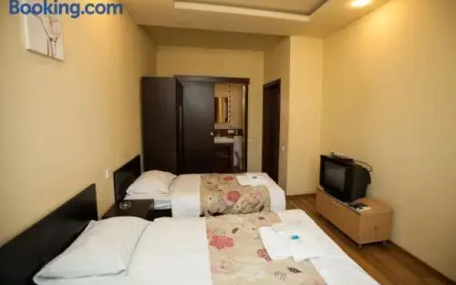 Hotel 4You