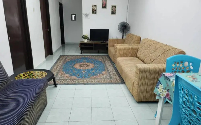 Cozy Terraced Klia Sepang