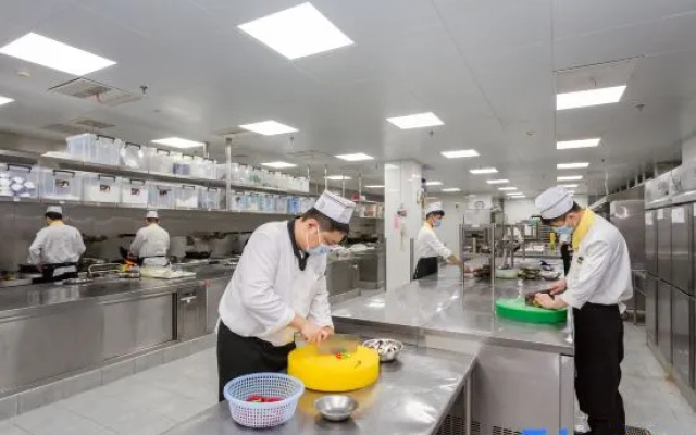 Jinling Lakeview Hotel