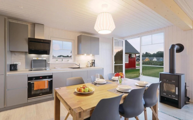 Awesome Home in Zerpenschleuse With 2 Bedrooms