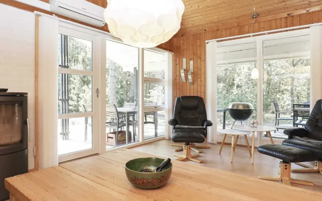 6 Person Holiday Home in Jerup