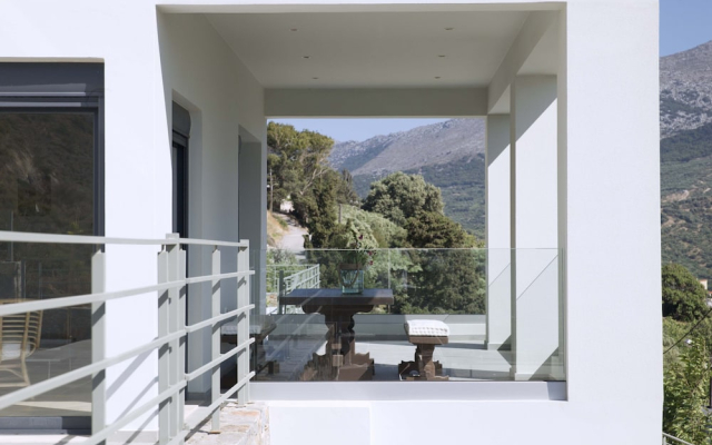 Aires Villa