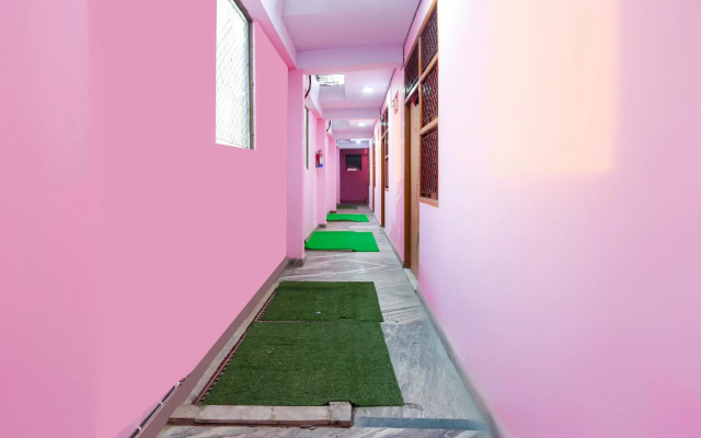 OYO 69757 Hotel Umang