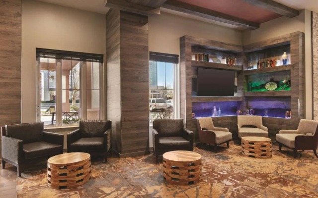 Hampton Inn & Suites Newark Airport Elizabeth