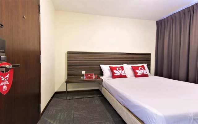ZEN Rooms Basic Near I-City