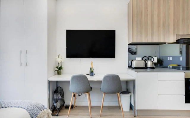 Trendy New York Style Apartment near Table Mountain