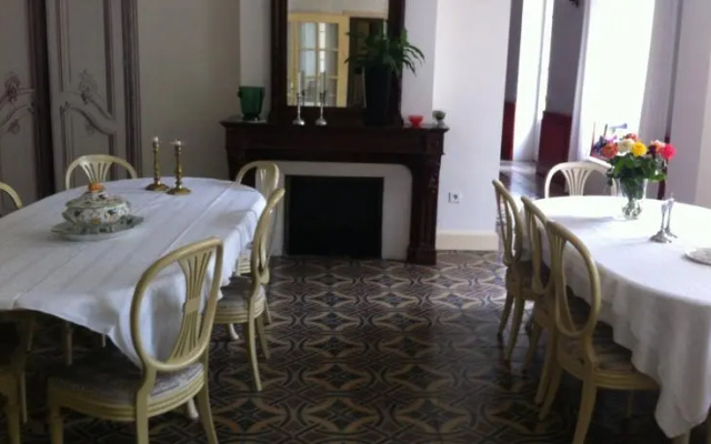La Maison Quarante