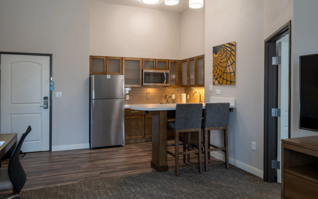 Staybridge Suites Houston East - Baytown by IHG