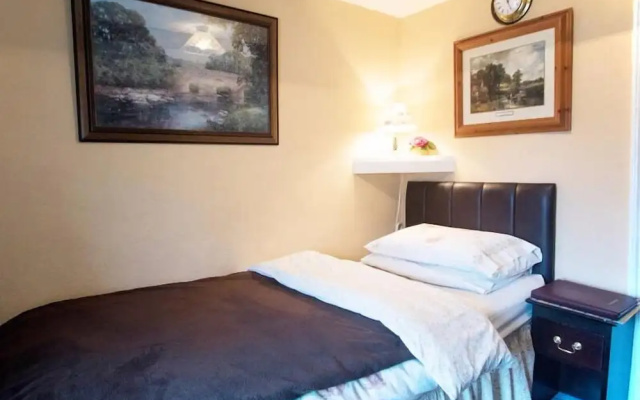 Apsley Villa Guest House