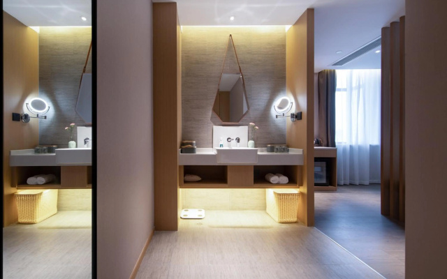 Nanchang High Tech Aixihu Atour Hotel