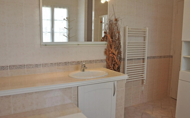 Traditional villa in Lias D'armagnac with pool