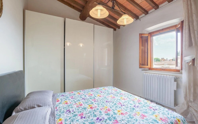 Stunning Home in Montefoscoli With 2 Bedrooms and Wifi
