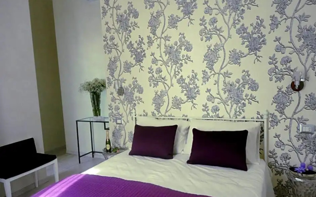 CAMEO B&b