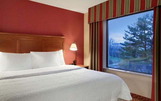 Hampton Inn & Suites Hartford/East Hartford