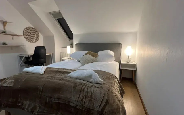 Private Room for Long Term Near Rennweg