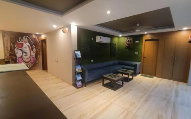 Hotel Green Leaf By T And M Hotels