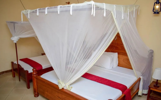 Amaan Ocean Kihinani Hotel