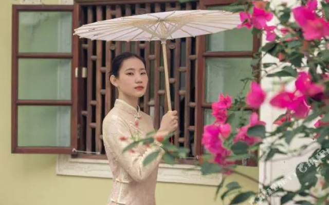Huangma Holiday Nanyang Museum Hotel (Hailu Qilou Old Street)