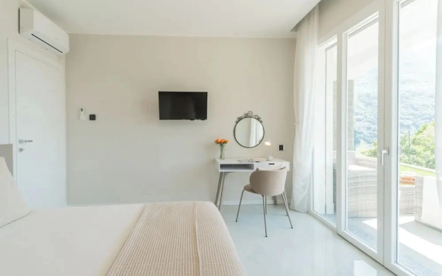 Villa Caterina–Lake View Terrace and Garden
