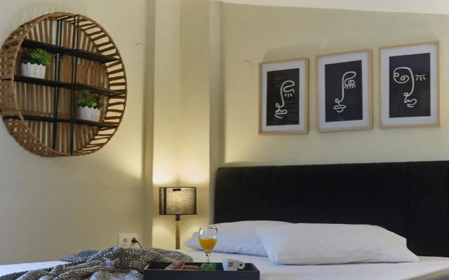 Flamingo View Suites & Villas