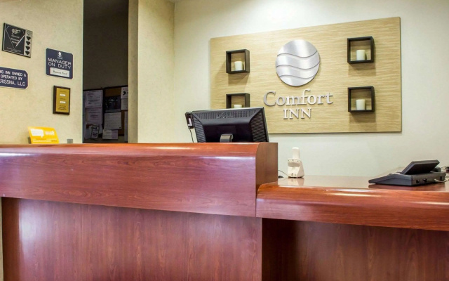 Comfort Inn Green Valley I-19