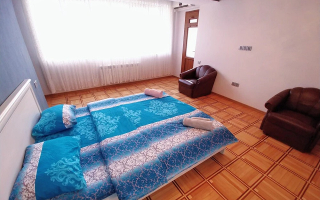 Deluxe Apartment with Sea and City view