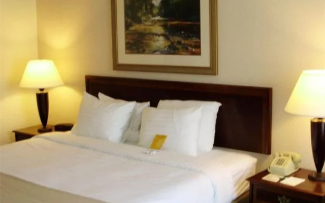DoubleTree by Hilton Hotel Joplin