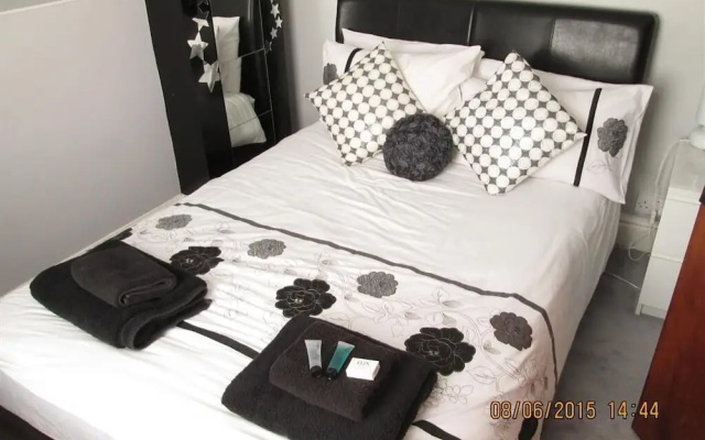 The Garnett Hotel