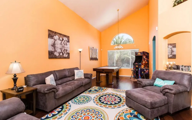 Chandler Oasis - 4 Bedroom by Casago