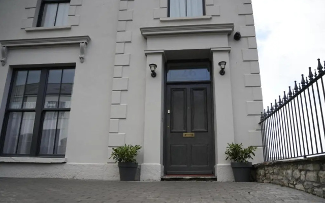 Immaculate 1-bed Apartment in Merthyr Tydfil