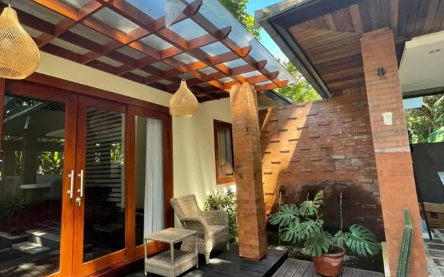 Pandawa Villa Riverside by WizZeLa