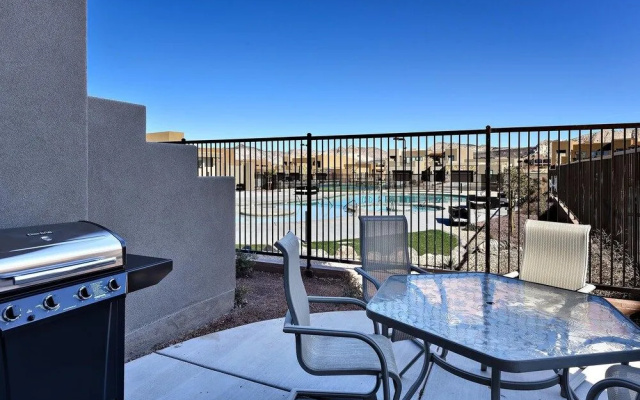 Townhouse at Canyon Tree